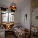 Sara 4 Apartamento