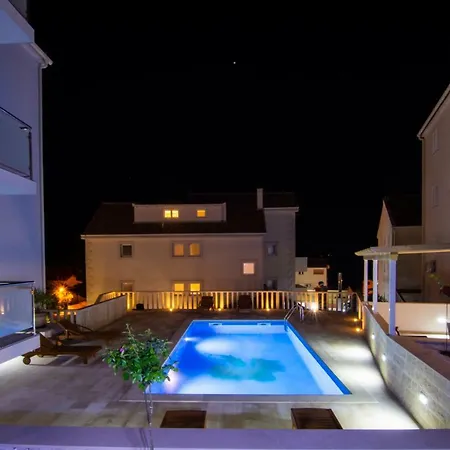Apartment Sara 4 Bol