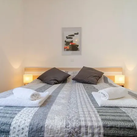 Apartment Sara 4 *