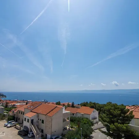 Apartment Sara 4 *