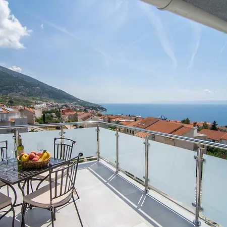 Apartment Sara 4 *