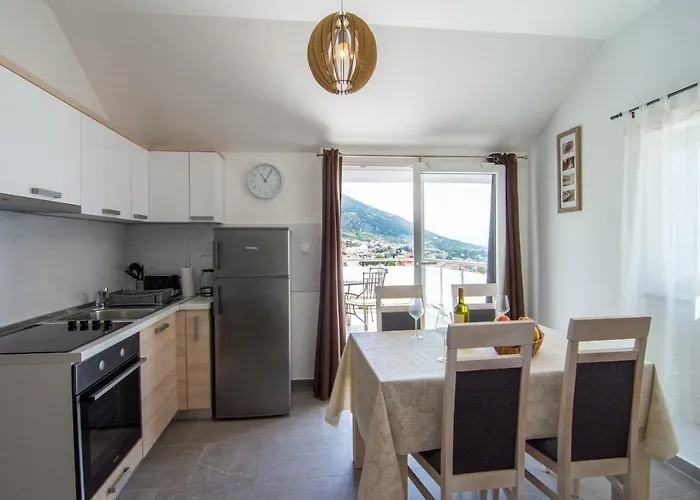 Apartament Sara 4 Bol