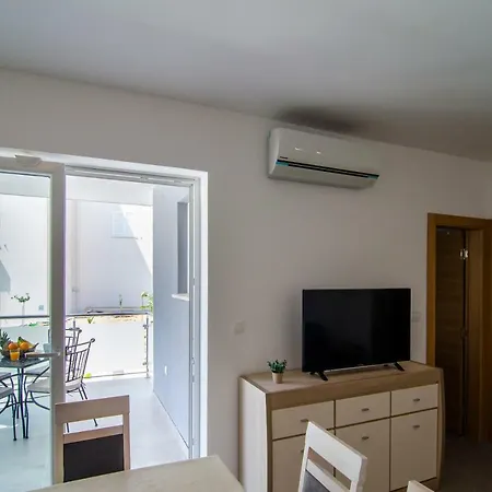 Sara 4 דירה בול